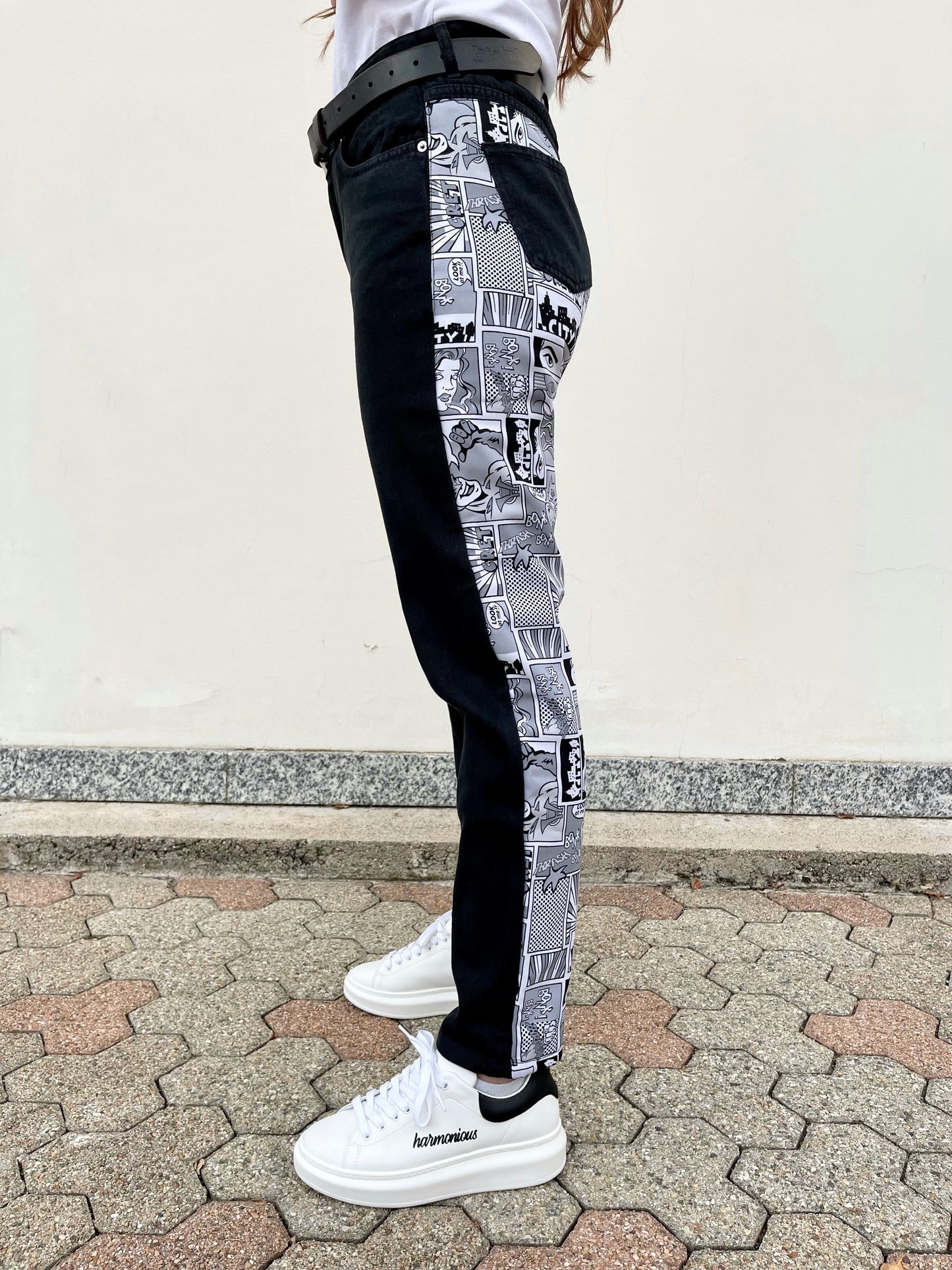 JEANS STAMPA FUMETTI DONNA NERO Made in Italy