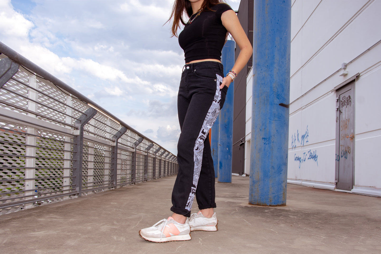 JEANS STAMPA FUMETTI DONNA NERO Made in Italy