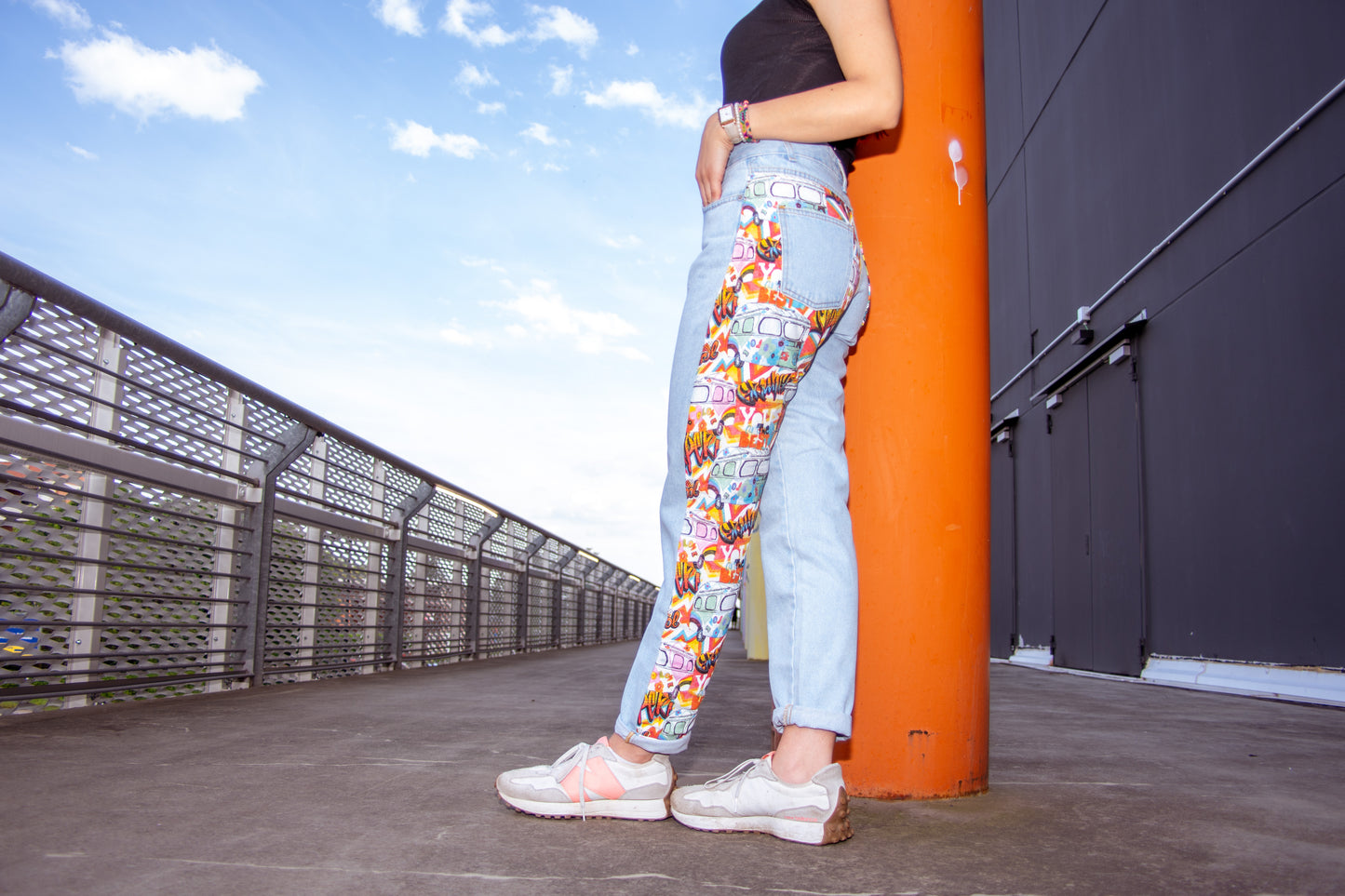 JEANS STAMPA FUMETTI DONNA CHIARI Made in Italy